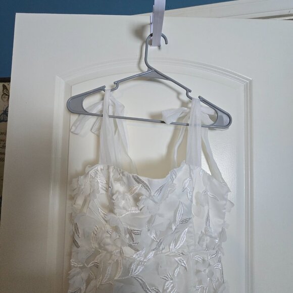 Lulus Effortlessly Sweet White Tulle 3D Floral Tie-Strap Midi Dress Size Medium - Picture 7 of 7